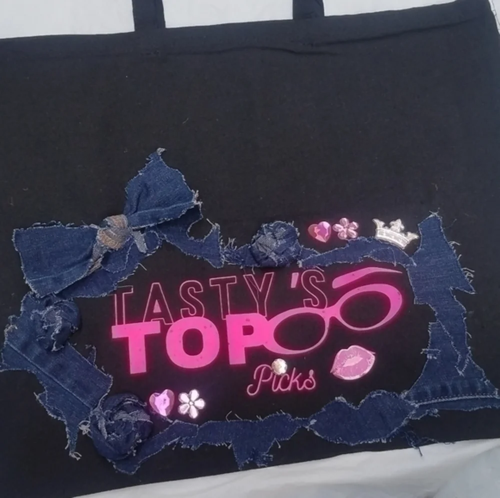 Tasty Shopper Reusable Tote Bag-Queenie